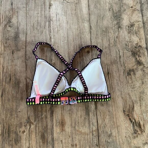 VICTORIA'S Secret Crochet print bikini size Medium - Picture 4 of 8